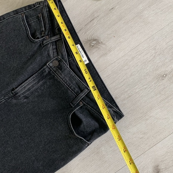 Abercrombie 90’s Slim Straight Ultra High Rise Jeans Black Size 29 cross cross - Picture 12 of 14